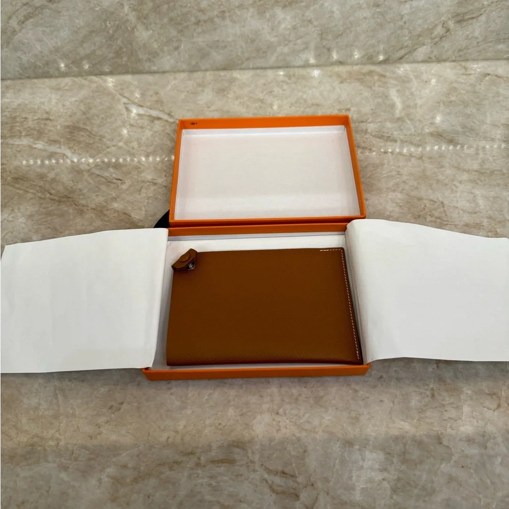 Hermes tarmac passport holder - Picture 6 of 8